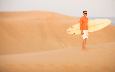 activity Séance de surf sur les dunes